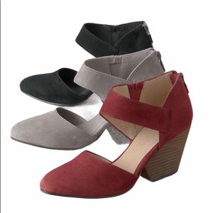 Eileen Fisher Black Suede shoes